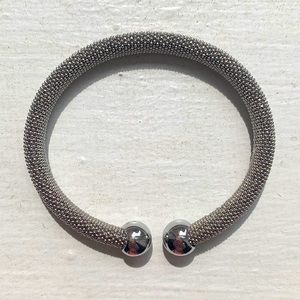 Silver bracelet for any size